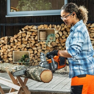 Pjūklas akum. HUSQVARNA 230i su baterija 4